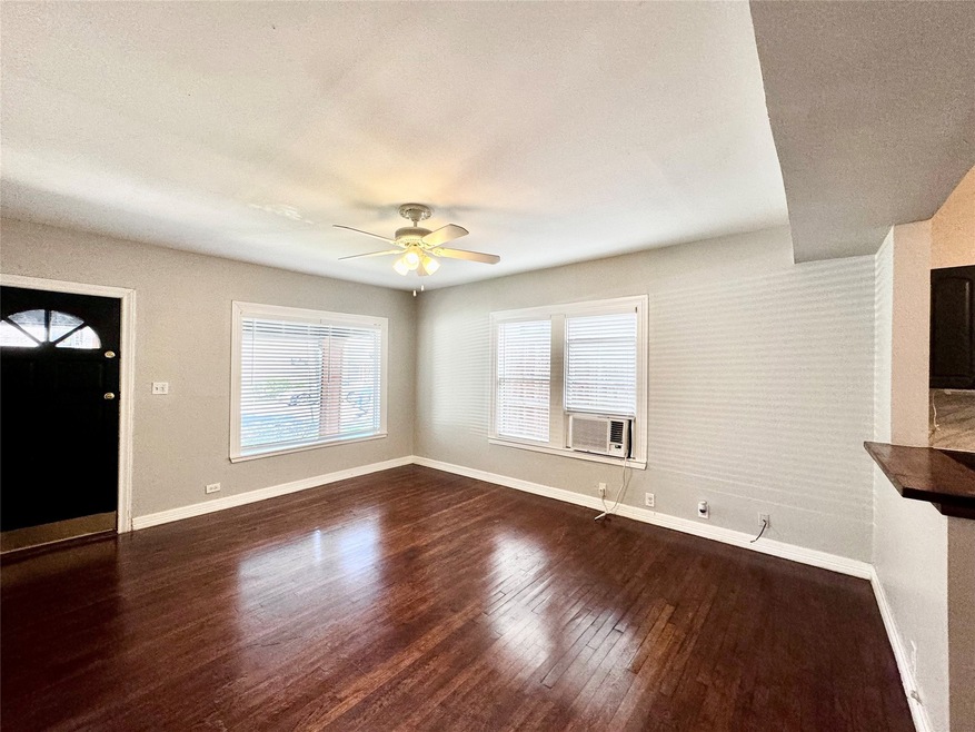 2209 Hazard St unit A, Houston, TX 77019 - photo 1