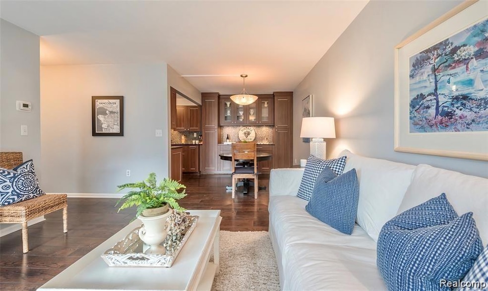 For Rent $2,400/month