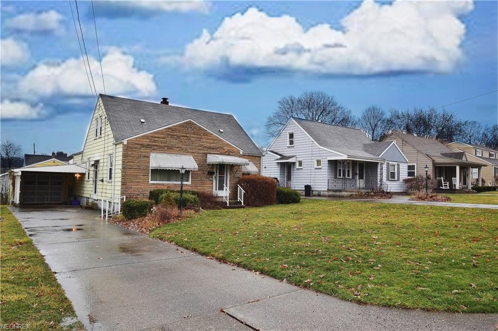 584 Idora Ln, Struthers, OH 44471 - photo 1