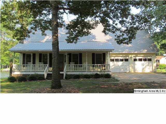 Fantastic 4BR 3BA home on beautiful Lay Lake in Sh