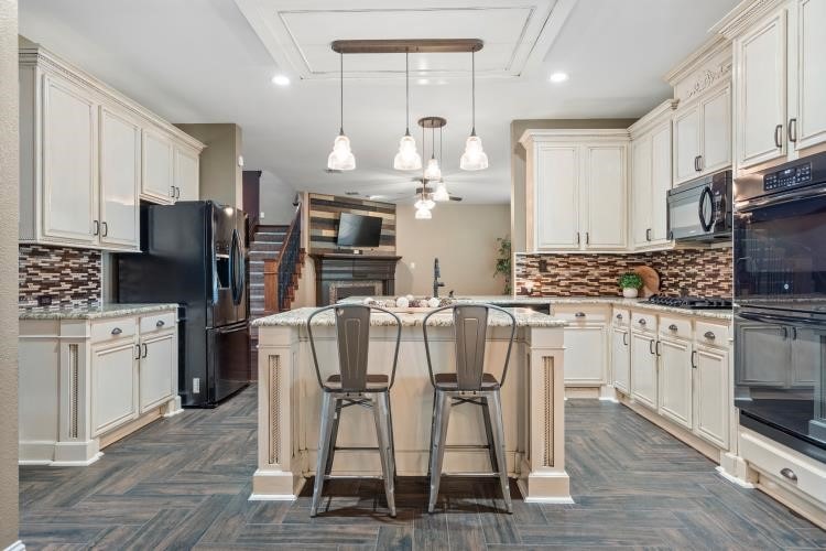 Sold • Co-Listing Agent