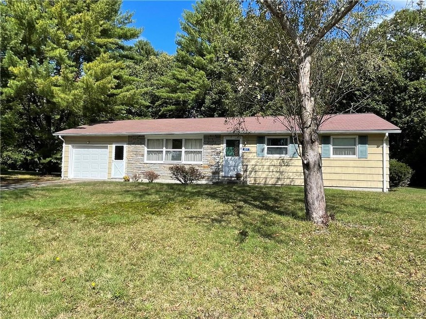 44 Davis St, Danielson, CT 06239 - photo 1