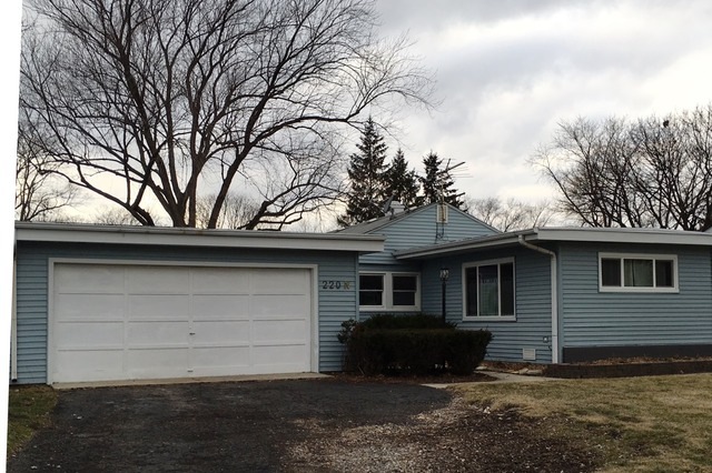 220 N Dorchester Ave, Wheaton, IL 60187 - photo 1