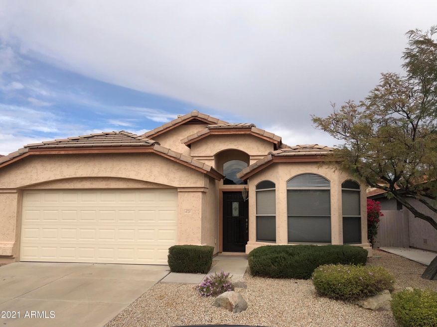 Weaver Rd in Desert Ridge