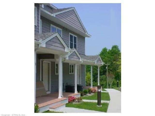 330 Crystal Ave - Unit 11 unit 11, New London, CT 06320 - photo 1