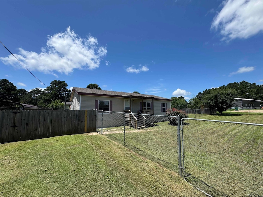 For Rent $1,400/month • Co-Listing Agent