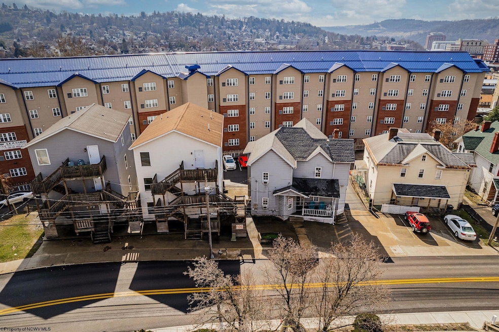 For Sale $1,699,900 • Co-Listing Agent