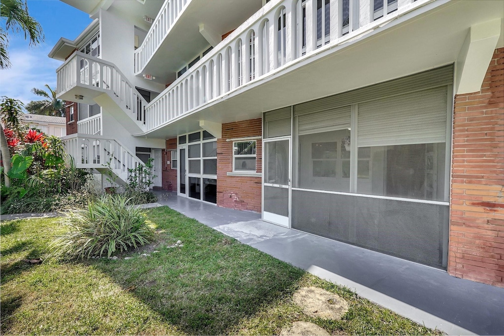 161 NE 10th Ave unit 14A, Hallandale Beach, FL 33009 - photo 1