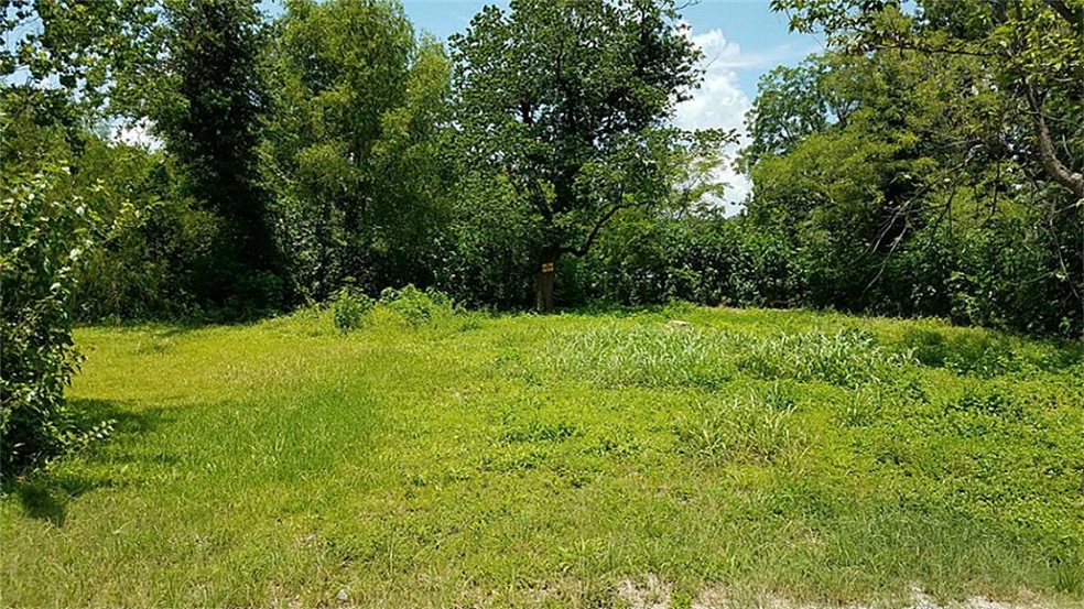 5501 Bretshire Dr, Houston, TX 77016 - photo 1