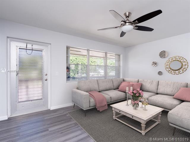 222 Windsor E unit 222, West Palm Beach, FL 33417 - photo 1