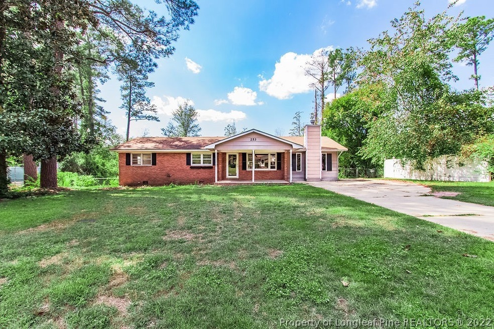 253 Brewster Dr, Fayetteville, NC 28303 - photo 1