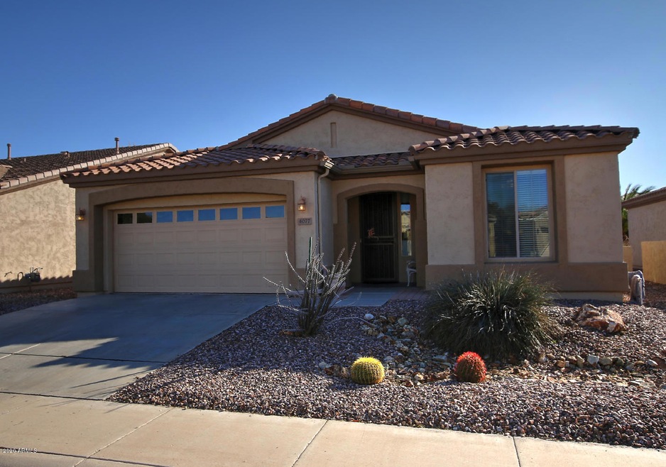 4077 E Indigo St Gilbert AZ-large-001-00