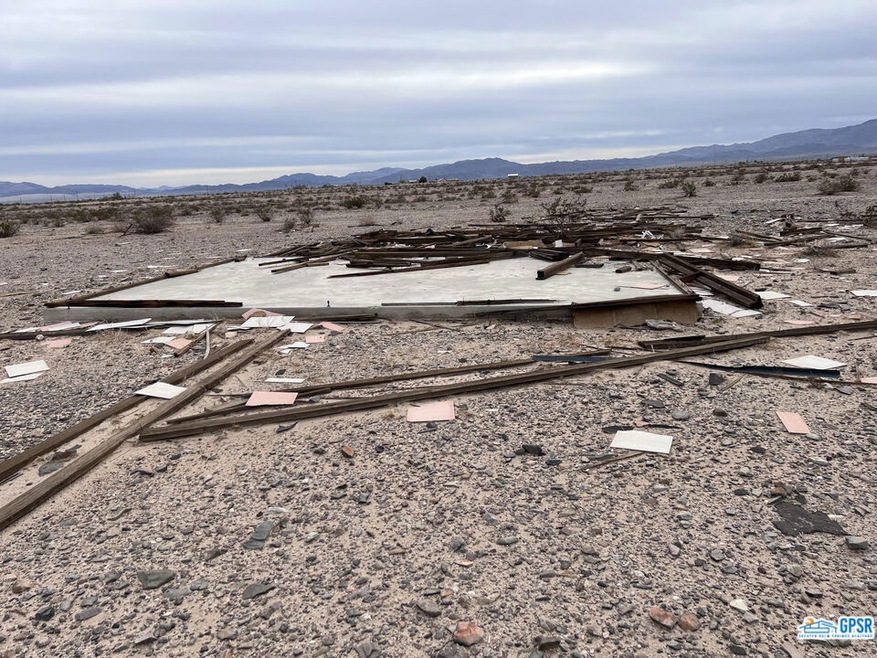 0 Shelton Rd unit 22-223507, Twentynine Palms, CA 92277 - photo 1