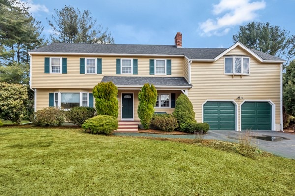 13 Mashpee Cir, Northborough, MA 01532 - photo 1