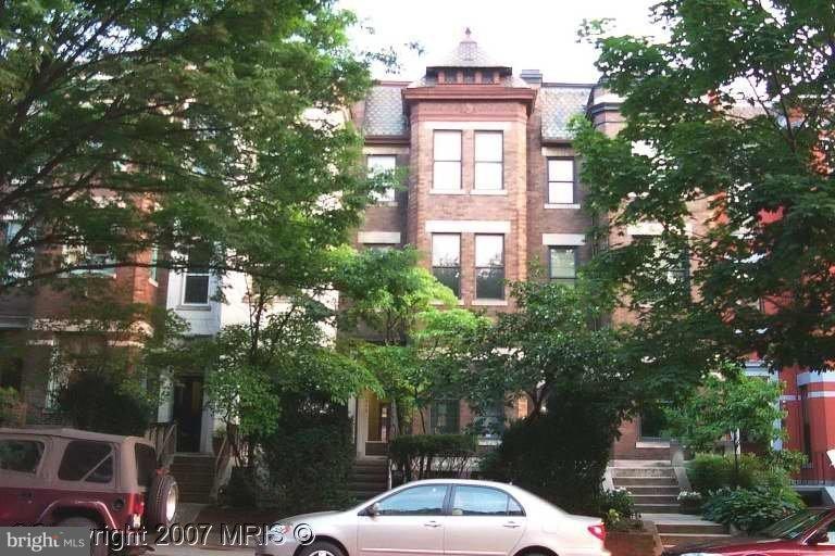 1948 Calvert St NW unit 2, Washington, DC 20009 - photo 1