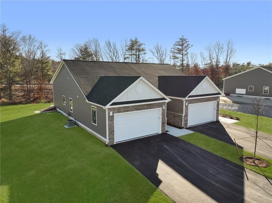 40 Overlook Ln, Glocester, RI 02814 - photo 1