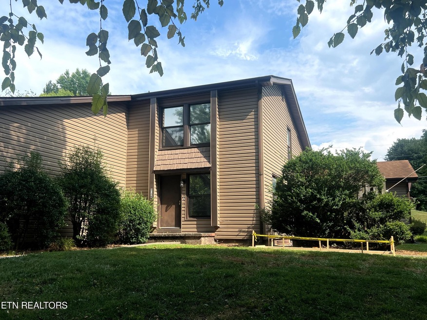 500 Pilgrim Ct unit B, Johnson City, TN 37601 - photo 1