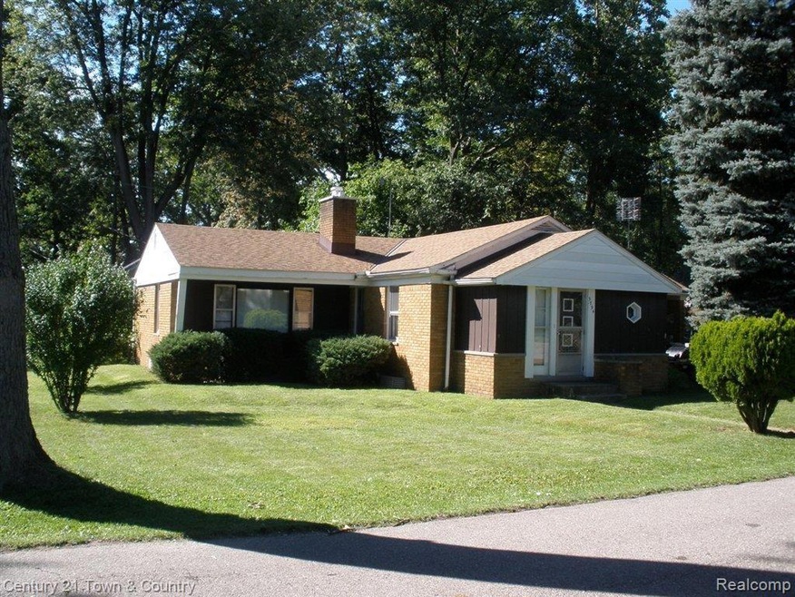 3794 Sancroft Ave, West Bloomfield, MI 48324 - photo 1