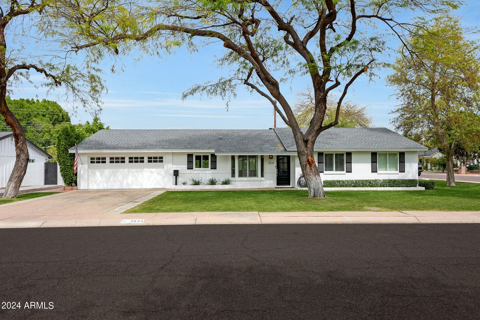 3534 E Elm St Photos
