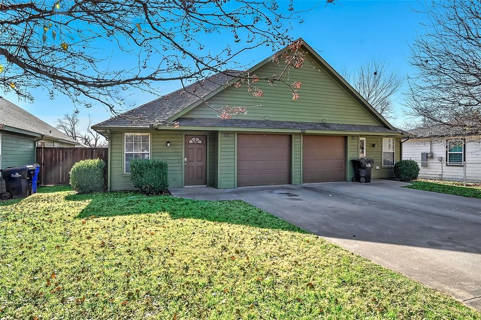 1030 W Coffin St unit 101, Denison, TX 75020 - photo 1