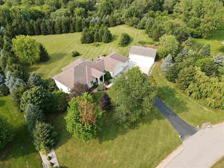 2145 Davis Hills Dr, Verona, WI 53593 - photo 1