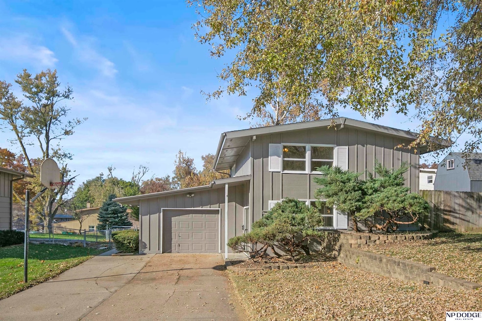 4814 N 81st St, Omaha, NE 68134 - photo 1