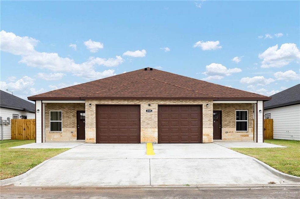 2326 N Valley Cir unit B, La Feria, TX 78559 - photo 1