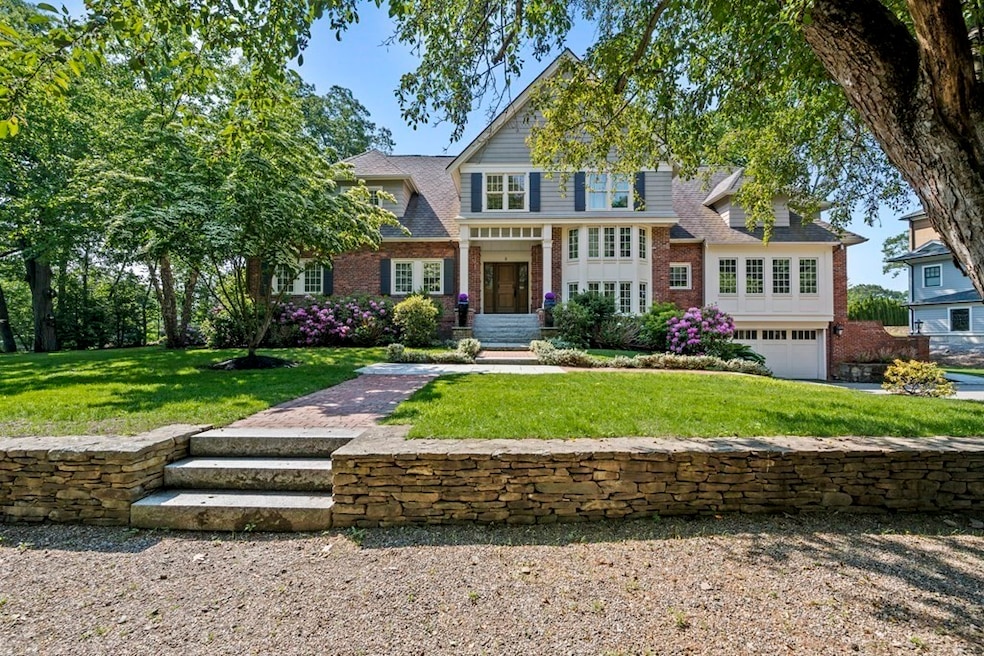 8 Aston Rd, Chestnut Hill, MA 02467 - photo 1
