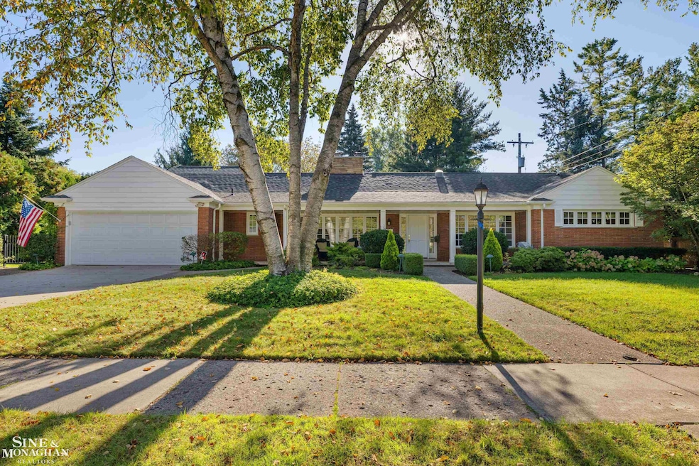 Pending $975,000 • Co-Listing Agent