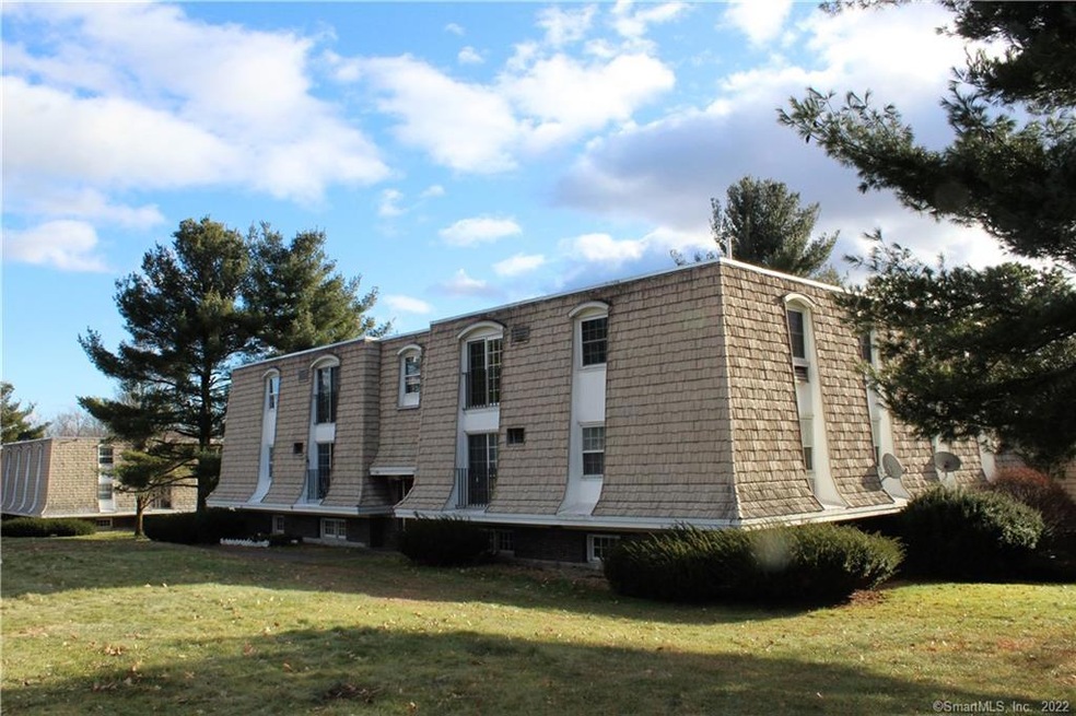 1206 Middle Turnpike W unit C1, Manchester, CT 06040 - photo 1