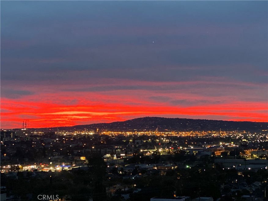 2604 E 20th St unit 304F, Signal Hill, CA 90755 - photo 1