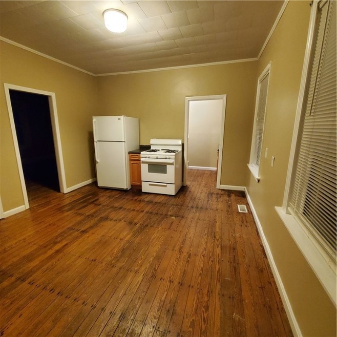 39 Wakefield St unit 39, West Warwick, RI 02893 - photo 1