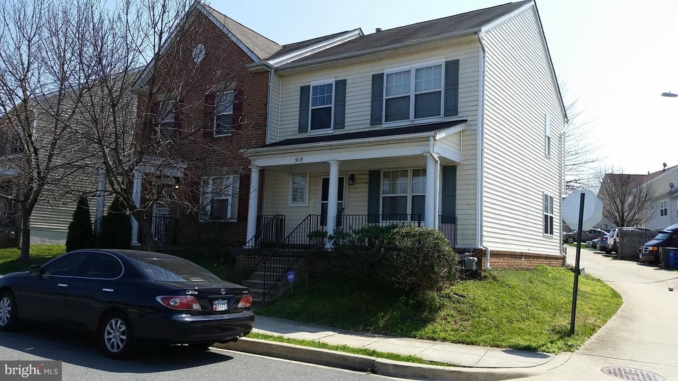919 Blakney St SE, Washington, DC 20032 - photo 1