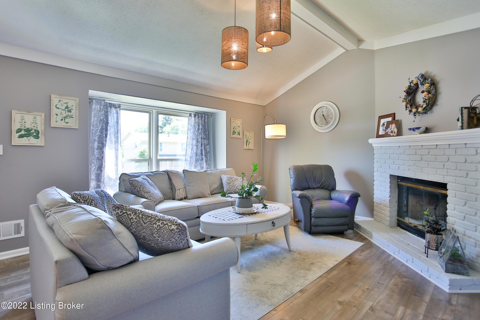 1108 Crestview Way-02