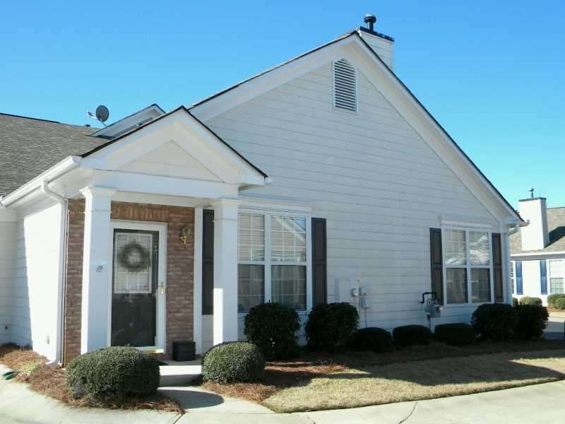 Exterior Front. BEAUTIFUL 2 BEDROOM, 2 BATH STEPLE