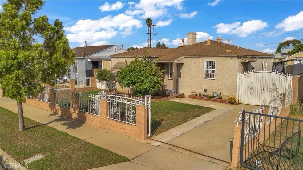 2030 N Salinas Ave, Los Angeles, CA 90059 - photo 1