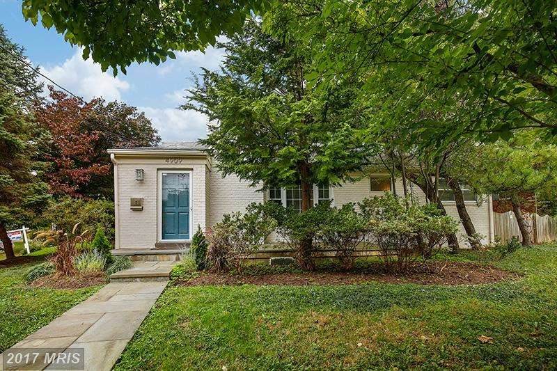 4909 Cushing Dr, Kensington, MD 20895 - photo 1