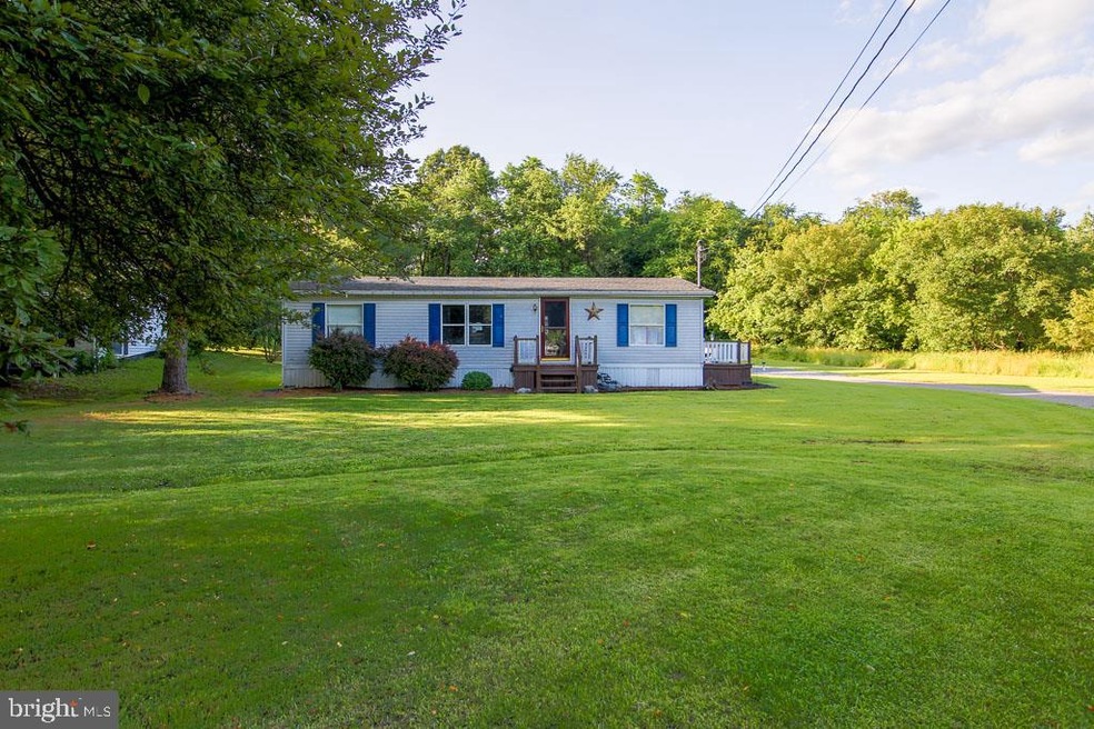 2776 Anna Ct, Greencastle, PA 17225 - photo 1