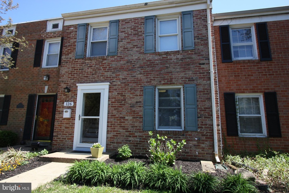 126 Dumbarton Dr, Annapolis, MD 21403 - photo 1