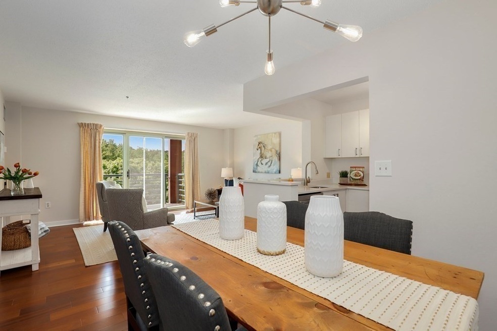 273 Cambridge Rd unit 501, Woburn, MA 01801 - photo 1