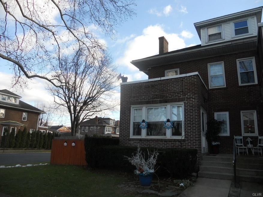 2202 W Allen St, Allentown, PA 18104 - photo 1