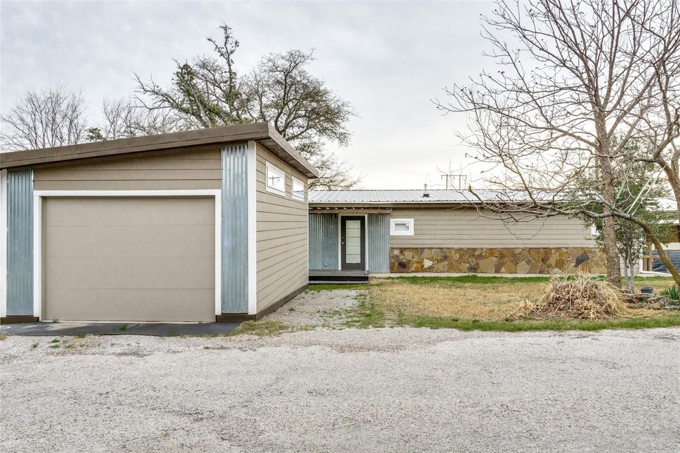 368 Lois Ln, Weatherford, TX 76088 - photo 1