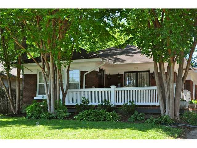 409 N. Willett is sure to exceed your expecations!