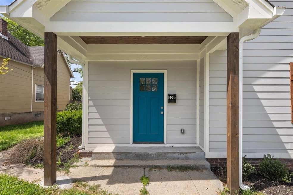 Welcome to this Nashville Charmer!