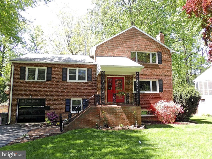 2334 Barbour Rd, Falls Church, VA 22043 - photo 1