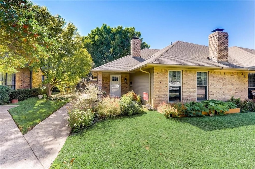 6520 Chicory Ct, Dallas, TX 75214 - photo 1