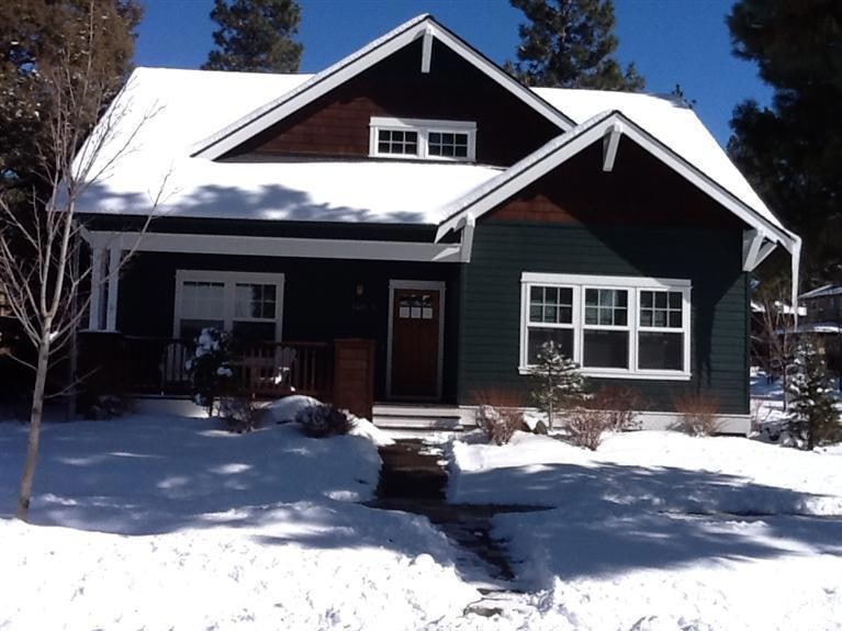 1410 NW John Fremont St, Bend, OR 97701 - photo 1