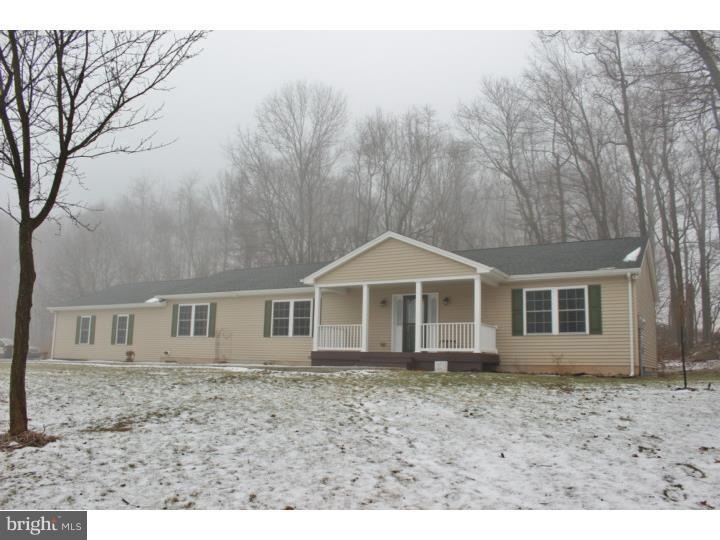 696 Clamtown Rd, New Ringgold, PA 17960 - photo 1