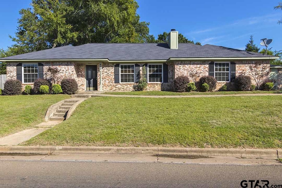 403 403 Old Grande Blvd, Tyler, TX 75703 - photo 1