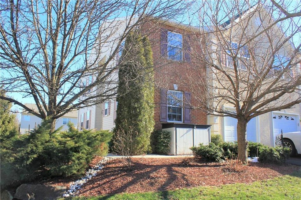 6876 Lincoln Dr, Macungie, PA 18062 - photo 1